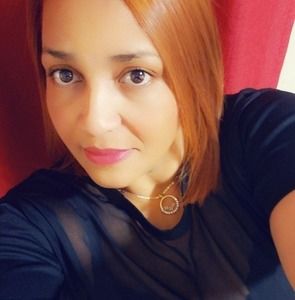 Meet your Posher, Ana esmeralda